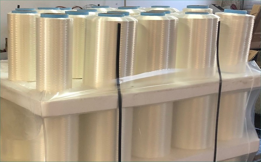 Materia prima: 100% poliestere ad alta tenacit&agrave;